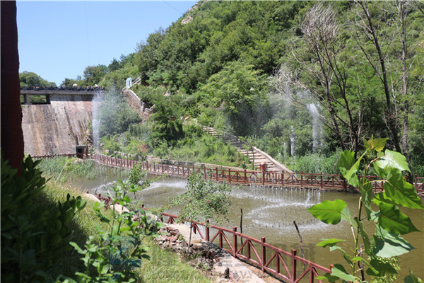 “荷風送香氣，竹露滴清響”洛陽隆中重工2019年度員工旅游活動--登封大熊山仙人谷一日游